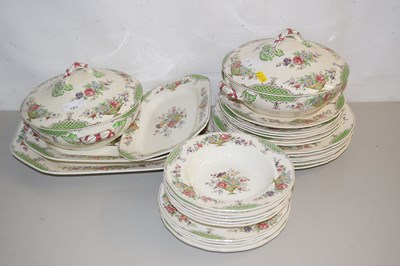 Lot 7 - Quantity of Spode Ellesmere dinner wares
