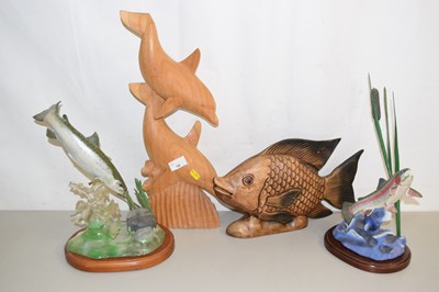 Lot 10 - Mixed Lot: Two Danbury Mint models of fish and...