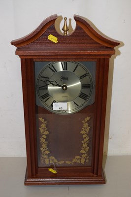 Lot 45 - Modern mantel clock