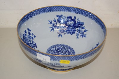 Lot 53 - A Copeland Spode blue and white bowl