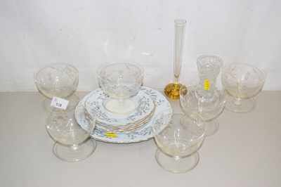 Lot 159 - Mixed Lot: Glass sundae dishes, side plates etc