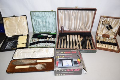 Lot 160 - Mixed Lot: Various cased cutlery, vintage...