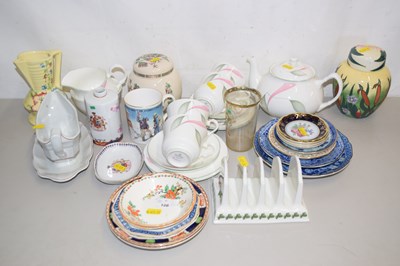 Lot 166 - Mixed Lot: Various tea wares, Country Artists...