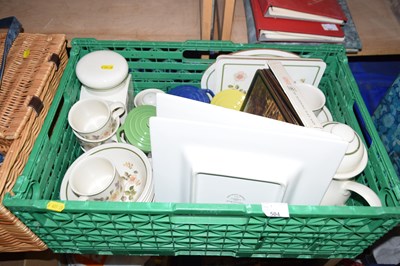 Lot 504 - Box containing various household crockery...