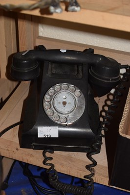 Lot 519 - Vintage style telephone