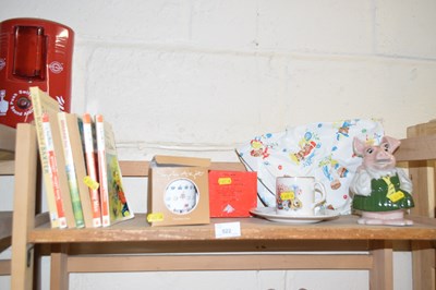 Lot 522 - Selection of various ceramics including Wade...