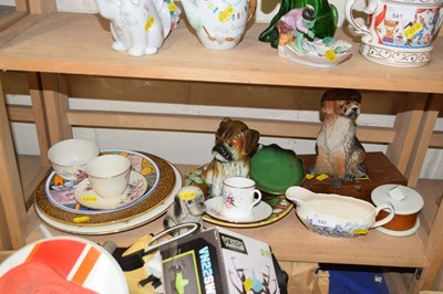 Lot 542 - Selection of various household and decorative...