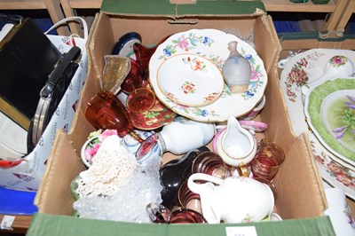 Lot 554 - Box of various ceramics and glass ware...