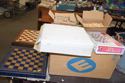 Lot 626 - Box of assorted knitting wool