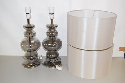 Lot 190 - A pair of modern silvered glass table lamps