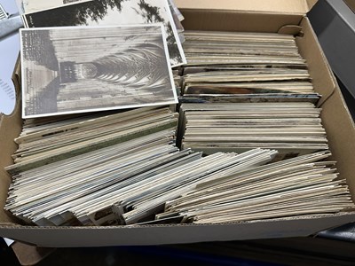 Lot 115 - Box of mixed postcards to include a range of...