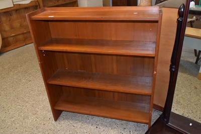 Lot 291 - An open front bookcase