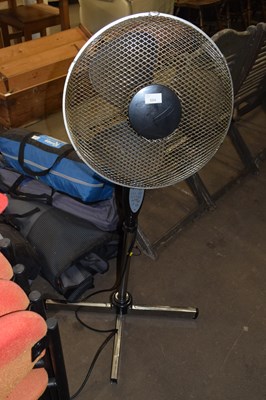 Lot 694 - Electric pedestal fan
