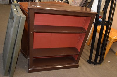 Lot 771 - Painted pine bookshelf