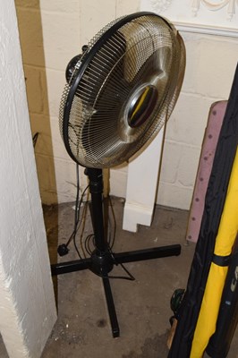 Lot 794 - Freestanding fan