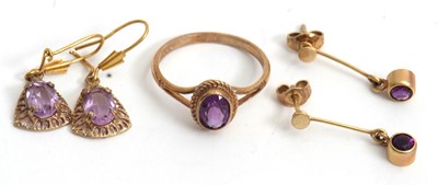 Lot 114 - A group of amethyst jewellery: to include a...