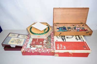 Lot 183 - Mixed Lot: Miniature croquet set, child's...