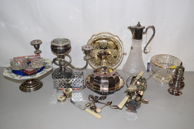 Lot 223 - Mixed Lot: Various silver plated wares to...