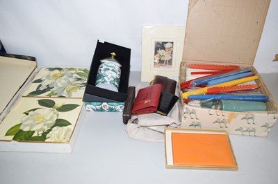 Lot 232 - Mixed Lot: Various candles, place mats and...