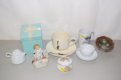 Lot 518 - Mixed Lot: Various table wares, ornaments etc
