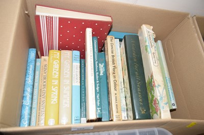 Lot 682 - Box of various reference books, mostly...