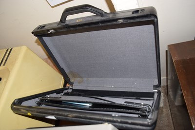 Lot 730 - A hard shell attache case