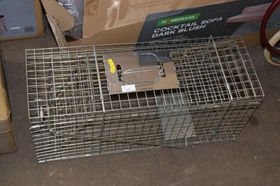Lot 747 - Metal trap