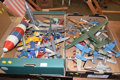 Lot 756 - Two boxes of aeroplane models