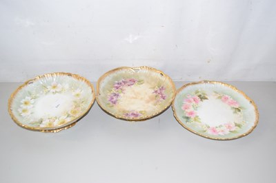 Lot 641 - Three gilt rimmed dessert dishes