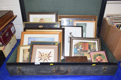 Lot 661 - A suitcase of assorted pictures