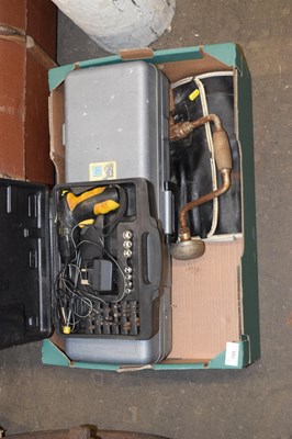 Lot 789 - Boxed tile cutter and other assorted tools