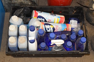 Lot 798 - One box of screenwash, antifreeze etc