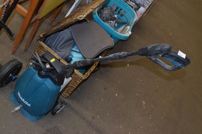 Lot 808 - A Makita pressure washer