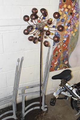 Lot 838 - A garden wind operated flower feature