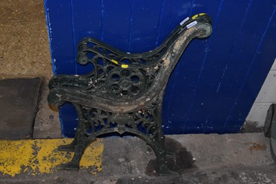 Lot 846 - Bench ends