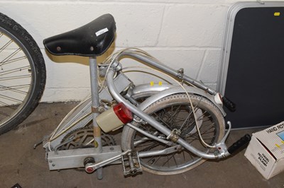 Lot 850 - A Bickerton folding bike
