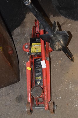 Lot 823 - Trolley jack