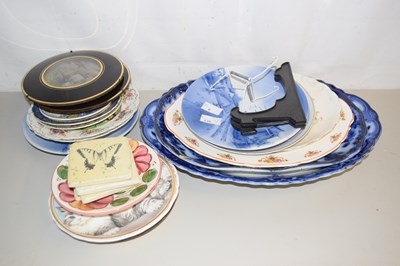 Lot 6 - Mixed Lot: Various meat plates, further...
