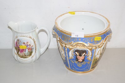 Lot 19 - Continental gilt decorated jardiniere together...