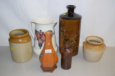 Lot 182 - Mixed Lot: A White of London ginger beer...