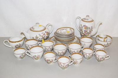 Lot 221 - A quantity of Indian Tree ironstone tea and...
