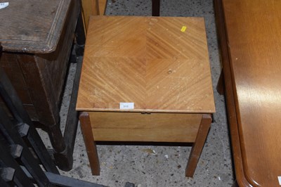 Lot 315 - A vintage sewing box and contents