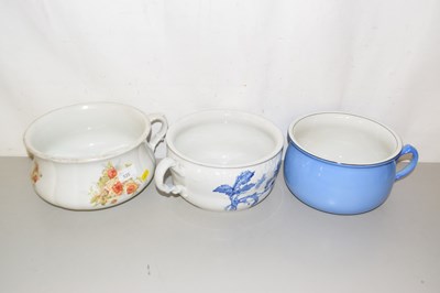 Lot 535 - A group of three vintage chamber pots