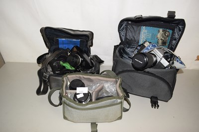 Lot 622 - Mixed Lot: Various cameras to include a...