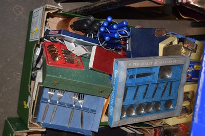 Lot 634 - One box of various cutlery, kitchen wares etc