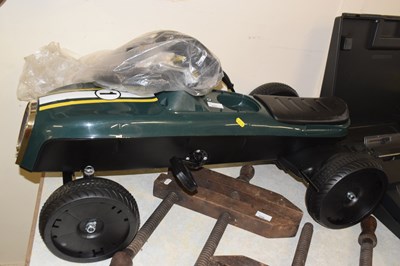 Lot 697 - Pedal car