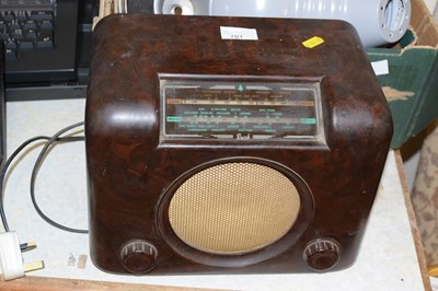 Lot 701 - Vintage Bush bakelite cased radio, model 90A