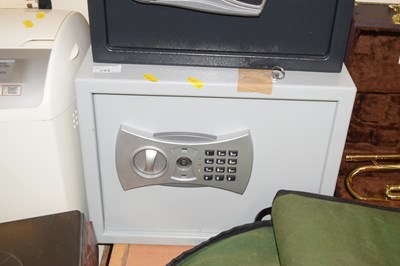 Lot 733 - A grey wall safe