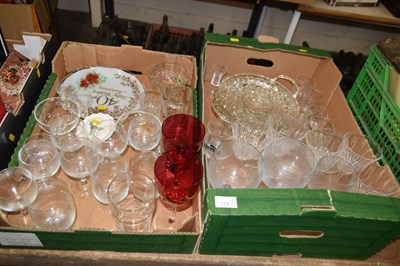 Lot 772 - Two boxes of glass ware