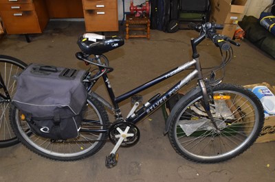 Lot 805 - A SIlver Fox ladies bike with accessories